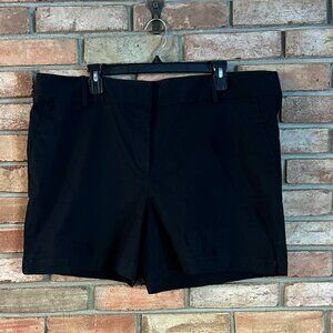 LOFT The Riviera Short 6" Inseam Size 18 in Black
